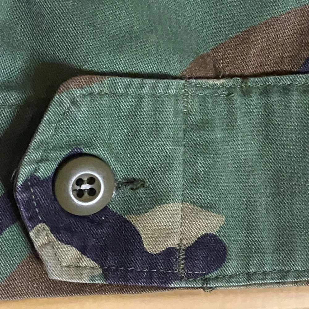 Vintage Woodland Camouflage Military Jacket subdued 1st Cavalry Division Large - Picture 6 of 9